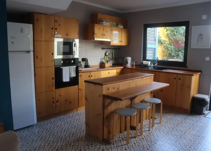 Porto Pim 3* Horta (Azores)