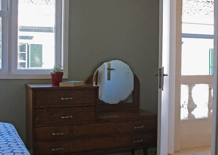 Porto Pim 3* Horta (Azores)