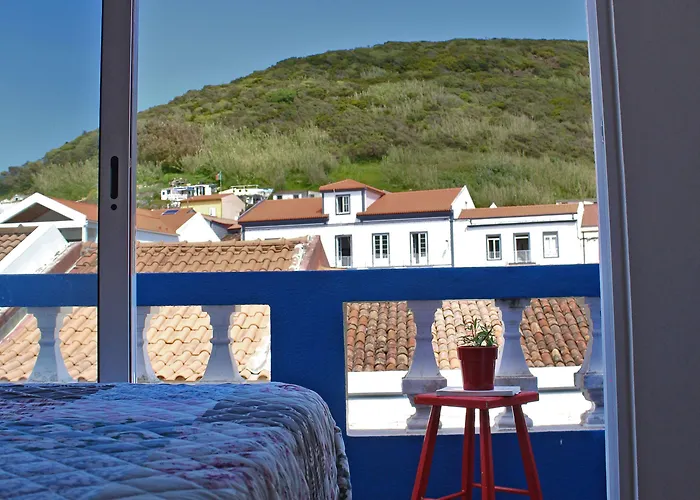 Porto Pim 3* Horta (Azores)